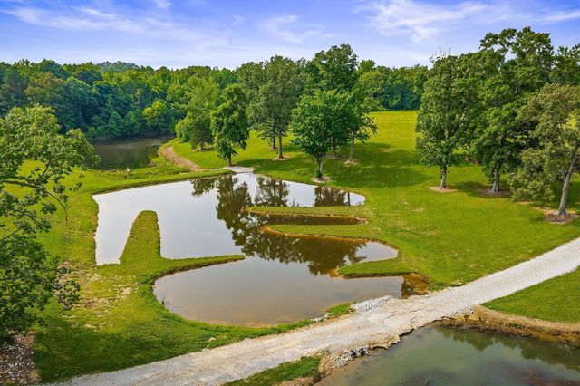 3510 Bybee Branch Rd, Mcminnville, TN 37110