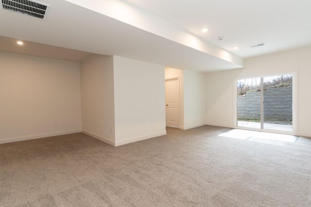 825 Amesbury Drive, Florence, KY 41042