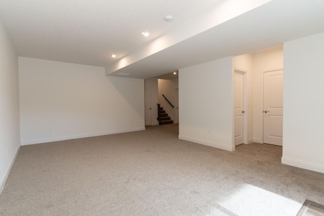 825 Amesbury Drive, Florence, KY 41042