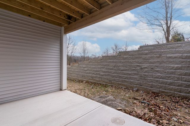 825 Amesbury Drive, Florence, KY 41042