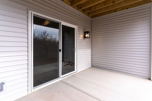 825 Amesbury Drive, Florence, KY 41042