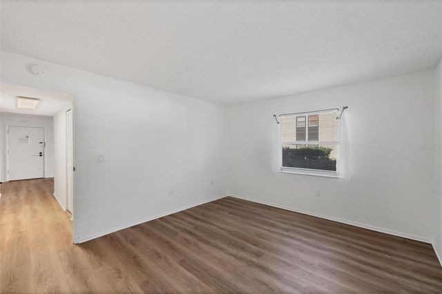 3231 BENEVA ROAD 103, Sarasota, FL 34232