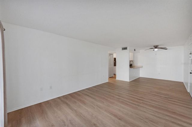 3231 BENEVA ROAD 103, Sarasota, FL 34232