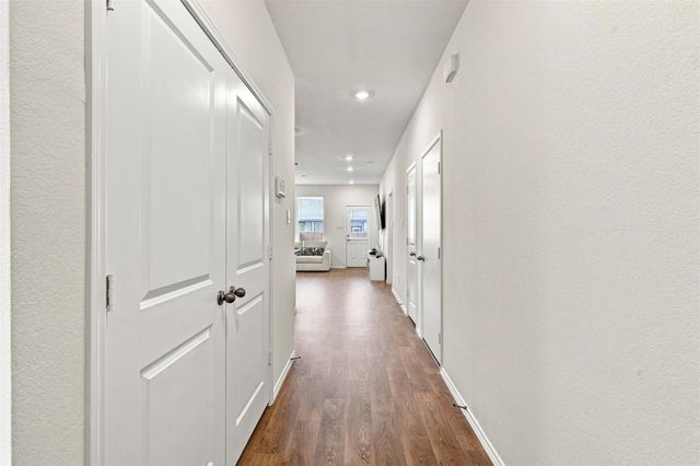 130-B Harrison XING, Uhland, TX 78640