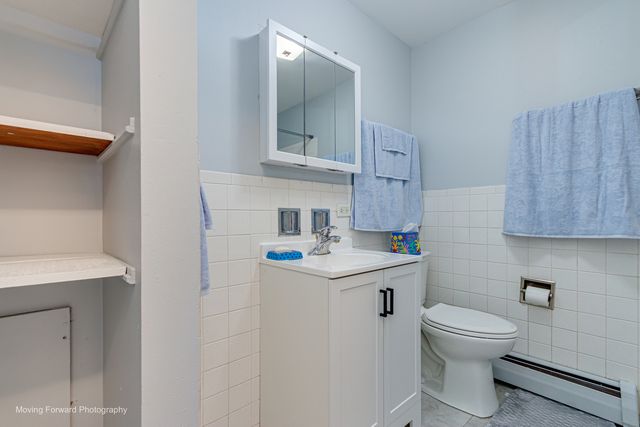 6940 W 65th Street 3B, Chicago, IL 60638