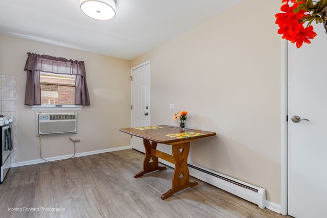 6940 W 65th Street 3B, Chicago, IL 60638