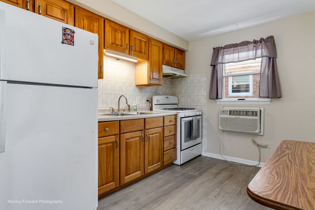 6940 W 65th Street 3B, Chicago, IL 60638