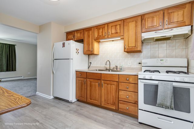 6940 W 65th Street 3B, Chicago, IL 60638