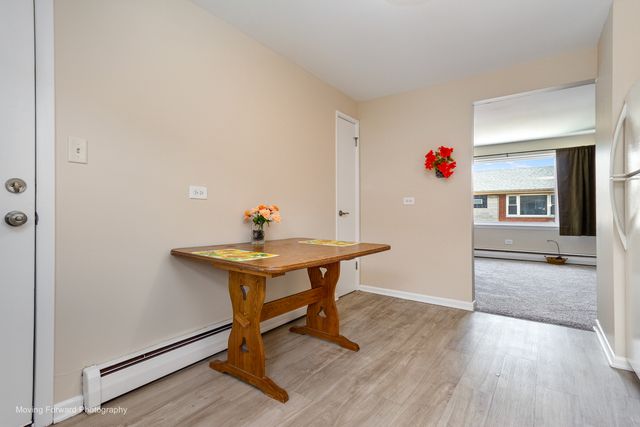 6940 W 65th Street 3B, Chicago, IL 60638