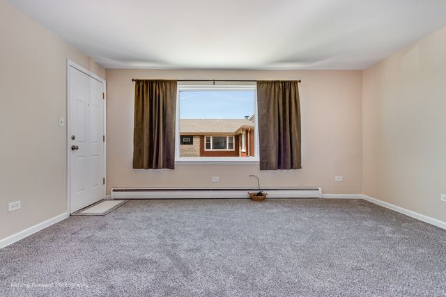 6940 W 65th Street 3B, Chicago, IL 60638