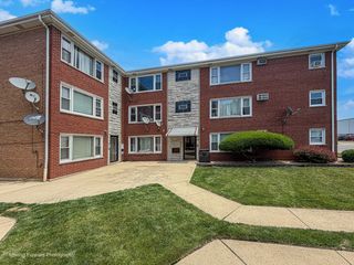 6940 W 65th Street 3B, Chicago, IL 60638