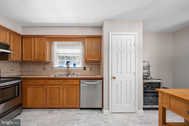 19 ACACIA CT, Fredericksburg, VA 22405