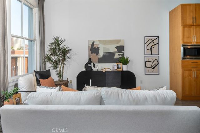 115 W 4th Street 308, Long Beach, CA 90802