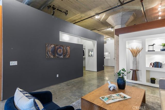 115 W 4th Street 308, Long Beach, CA 90802