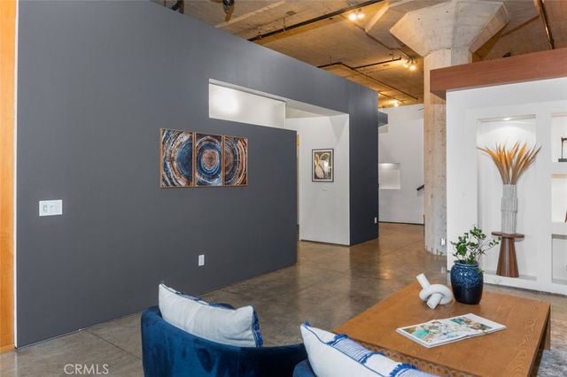 115 W 4th Street 308, Long Beach, CA 90802
