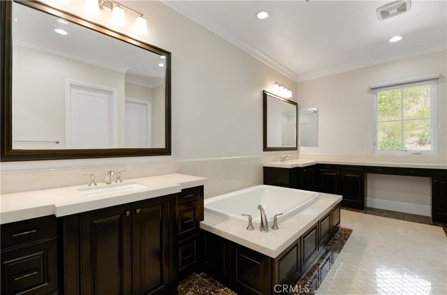 18148 Avnda Orilla, Rancho Santa Fe, CA 92067