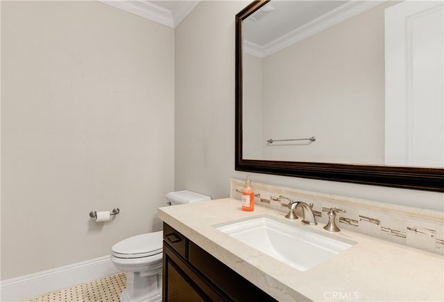 18148 Avnda Orilla, Rancho Santa Fe, CA 92067