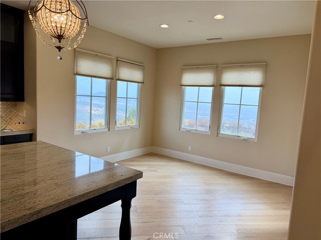 Image 5 of property listing at 18148 Avnda Orilla, Rancho Santa Fe, CA 92067