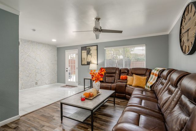 4306 Linda Lane, Balch Springs, TX 75180