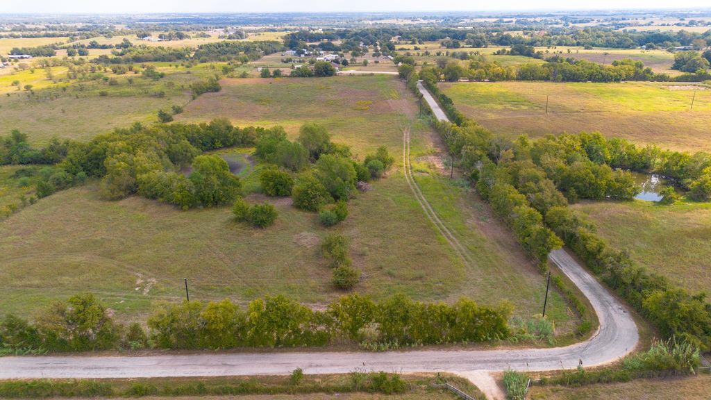 639 Old Phillipsburg Rd Lane, Brenham, TX 77833