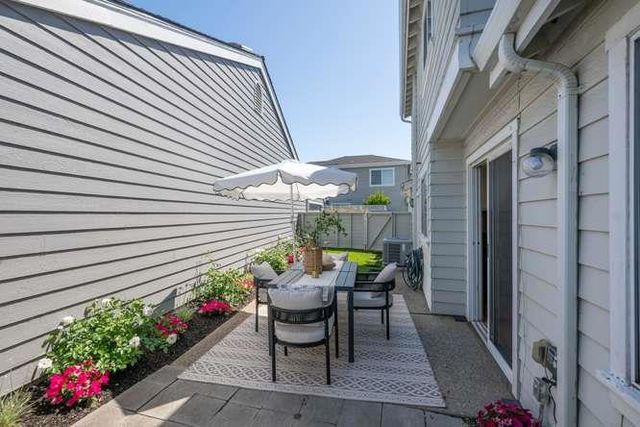326 Commander Lane, Redwood City, CA 94065