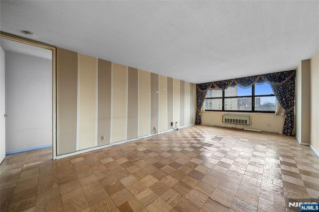 7000 Kennedy Boulevard 25F, Guttenberg, NJ 07093