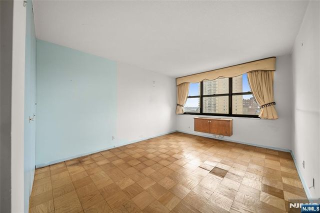 7000 Kennedy Boulevard 25F, Guttenberg, NJ 07093