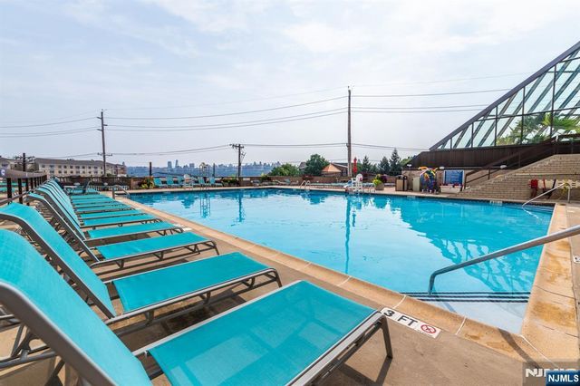 7000 Kennedy Boulevard 25F, Guttenberg, NJ 07093