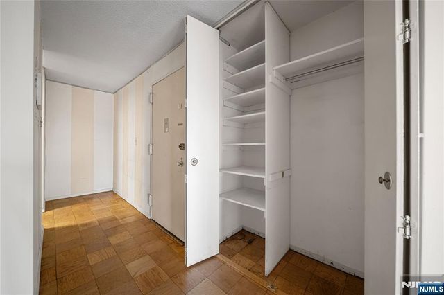 7000 Kennedy Boulevard 25F, Guttenberg, NJ 07093