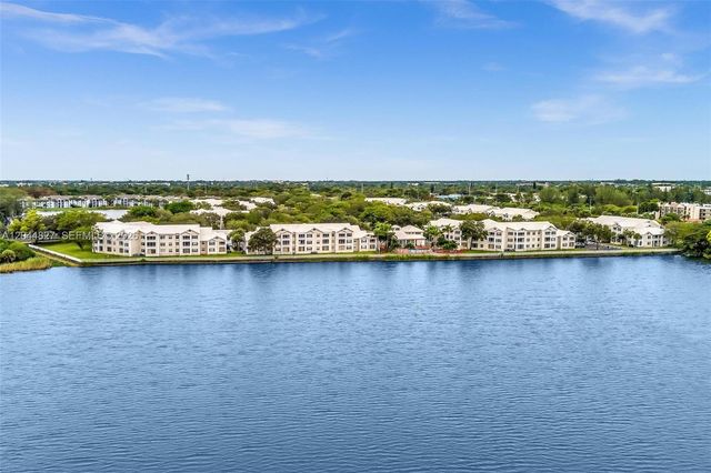 2831 N Oakland Forest Drive 101, Oakland Park, FL 33309