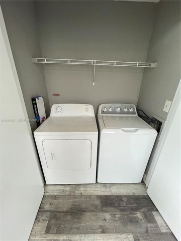 2831 N Oakland Forest Drive 101, Oakland Park, FL 33309