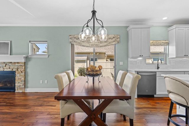 636 Baker STREET, Walworth, WI 53184