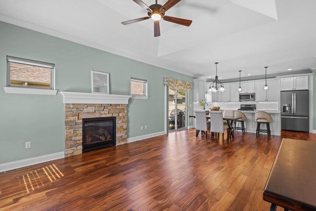 636 Baker STREET, Walworth, WI 53184