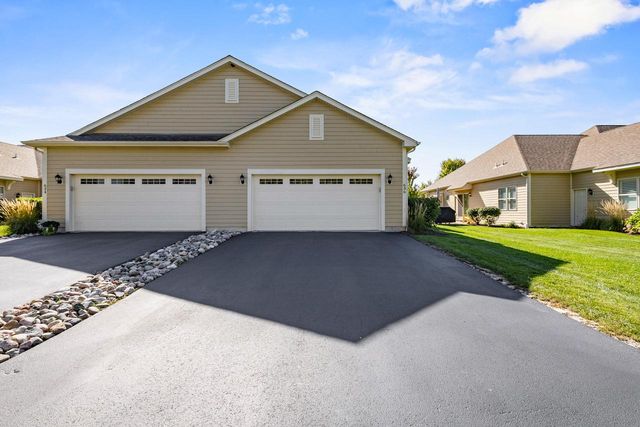 636 Baker STREET, Walworth, WI 53184
