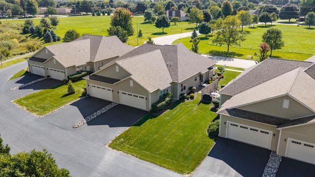 636 Baker STREET, Walworth, WI 53184