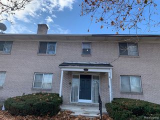 22140 Dante #209, Oak Park, MI 48237