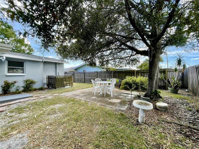 5825 30TH AVENUE N, St Petersburg, FL 33710