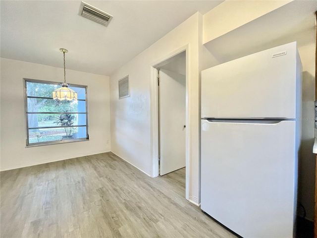 5825 30TH AVENUE N, St Petersburg, FL 33710