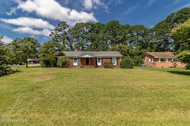 1801 E Azalea Drive, Goldsboro, NC 27530