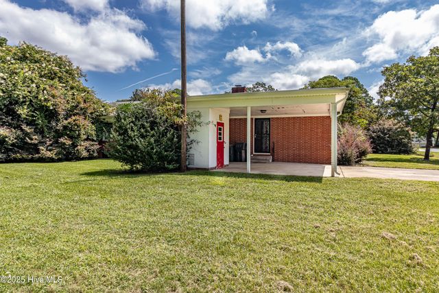 1801 E Azalea Drive, Goldsboro, NC 27530