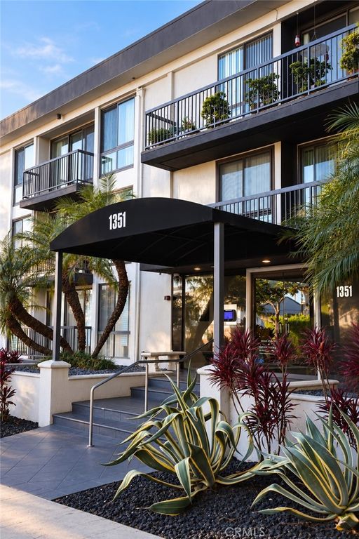 1351 N Crescent Heights 308, West Hollywood, CA 90046 — photo 3