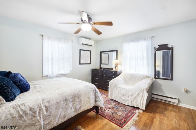 9 Temple Trl, Hopatcong Boro, NJ 07843