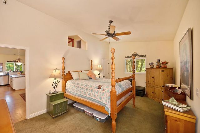 19170 Tiger Lily Ln, Grass Valley, CA 95945