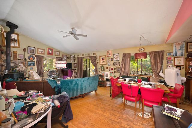 19170 Tiger Lily Ln, Grass Valley, CA 95945