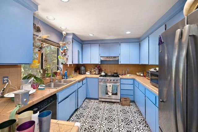 19170 Tiger Lily Ln, Grass Valley, CA 95945