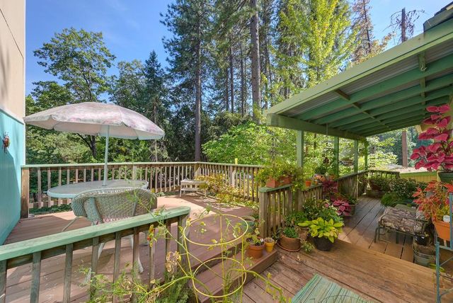 19170 Tiger Lily Ln, Grass Valley, CA 95945