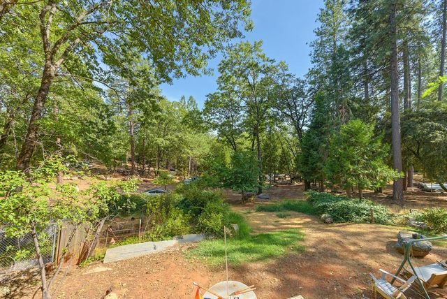 19170 Tiger Lily Ln, Grass Valley, CA 95945