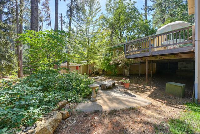 19170 Tiger Lily Ln, Grass Valley, CA 95945