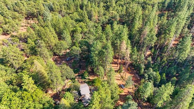 19170 Tiger Lily Ln, Grass Valley, CA 95945