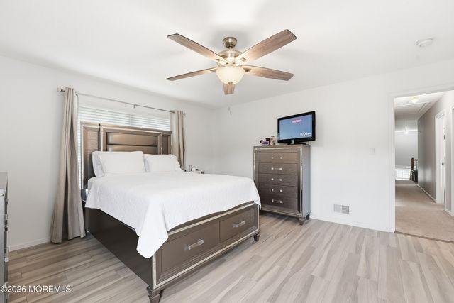 19 Gregory Street, Hazlet, NJ 07730